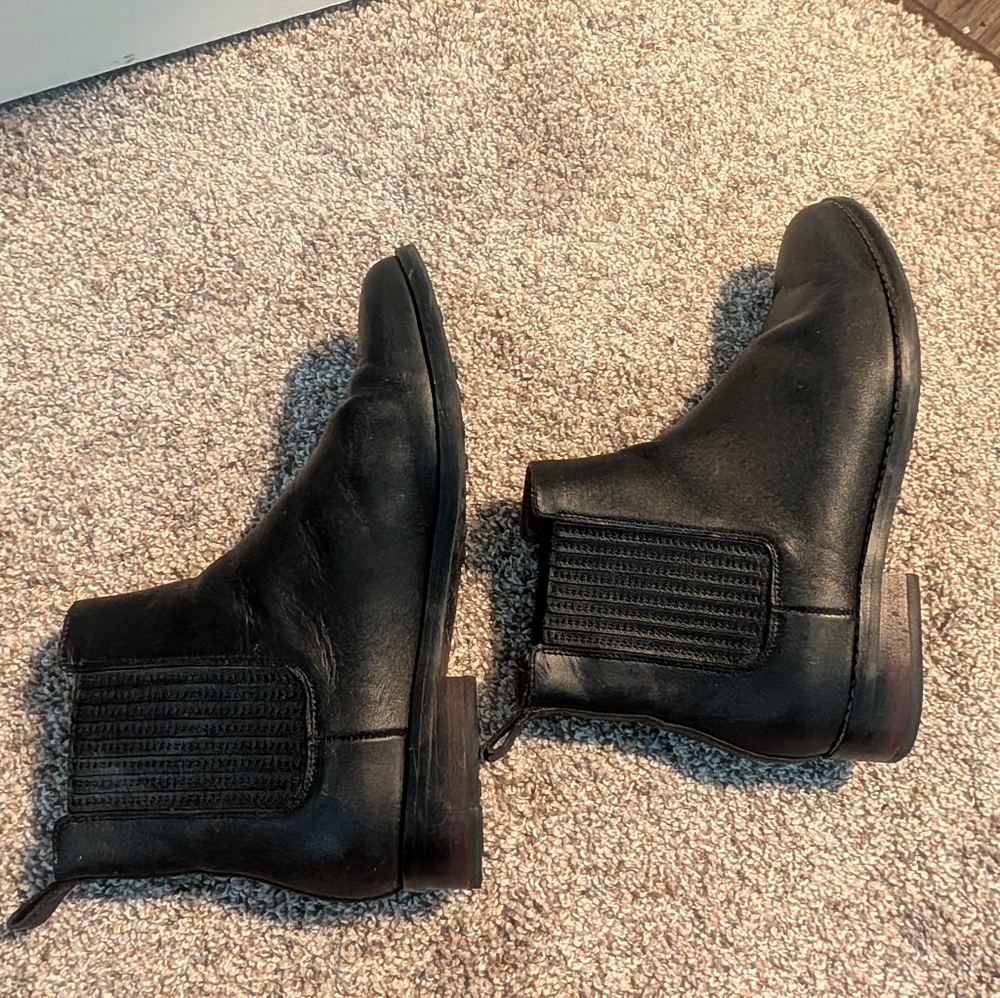 Thursday's Black Leather Women's Everyday Dreamer Chelsea Boots 10.5 - Picture 7 of 11